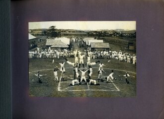 Internierte Angehörige der kaiserlichen Marine in Japan. Fotoalbum mit 163 Fotos eines Angehörigen des Kriegsgefangenenlager Narashino
