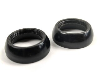 Paar Okularringe für Dienstglas 6 x 30 Wehrmacht. Schwarze Preßmasse, guter Zustand