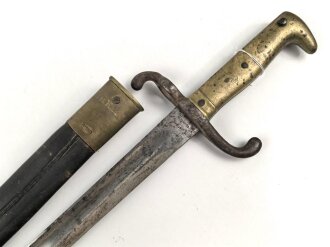 Kaiserreich, Seitengewehr Modell 1871, nummerngleich,  Herstellermarke W.R.Kirschbaum, Scheidenspitze abgebrochen und beiliegend. Ungereinigtes Stück