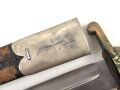 Bayern, Seitengewehr Artillerie Modell 1892 , Kammerstück, Herrscherrmonogramm L mit Krone auf Klingenrücken, Ungewöhnliche Scheidenbeschläge wohl neusilbern.