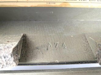 Dienstschreibmaschine "Olympia Robust" mit Runentaste auf der "5" Originallack, Funktioniert, nicht gereinigt. In Wehrmacht Transportkasten, dieser original lackiert.