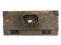 Dienstschreibmaschine "Olympia Robust" mit Runentaste auf der "5" Originallack, Funktioniert, nicht gereinigt. In Wehrmacht Transportkasten, dieser original lackiert.