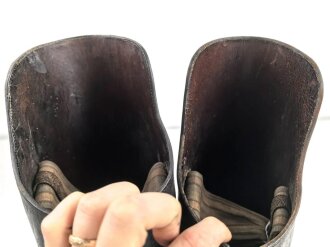 Kaiserreich, Paar Stiefel für Berittene, Kürassierstiefel. Leder leicht angtrocknet aber intakt, Sohlenlänge 29cm, guter Gesamtzustand