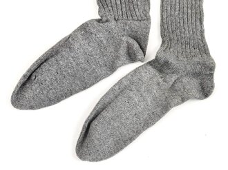 Paar Socken Wehrmacht, Variante mit roten Grössenstreifen. Guter Zustand