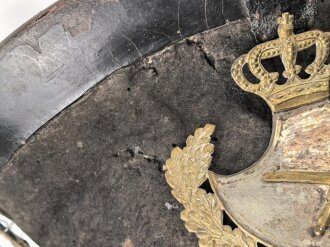 Bayern, Tschako für Landwehr Modell 1825. Nicht zugehöriger Kordon, diverse Mottenschäden, sonst gut