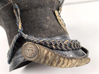 Bayern, Tschako für Landwehr Modell 1825. Nicht zugehöriger Kordon, diverse Mottenschäden, sonst gut
