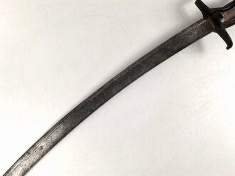 Bayern, Cheveaulegersäbel Modell Rumford 1802, ohne Scheide, Gesamtlänge 104 cm,  2 spangiges Gefäß nachlackiert und wackelt, Spangen angerissen aber fest,  Belederung fehlt,