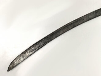 Bayern, Cheveaulegersäbel Modell Rumford 1802, ohne Scheide, Gesamtlänge 104 cm,  2 spangiges Gefäß nachlackiert und wackelt, Spangen angerissen aber fest,  Belederung fehlt,