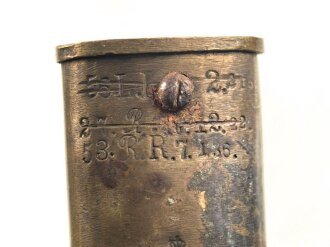 Preußen Kaiserreich, Scheide für Seitengewehr 1871, Naht geschlossen, Truppenstempel auf Mundblech, Abnahmestempel auf Mund- und Ortblech, Klammer Mundblech fehlt ,Leder darunter ausgerissen