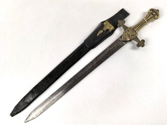 Großbritannien, Drummer Sword für Royal Marines, Modell 1857 Pattern Mark1, 2 schneidige Klinge mit Mittelgrat, Messinggriff mit Herrschermonogram VR, diverse Stempel und Marken auf dem Griffstück