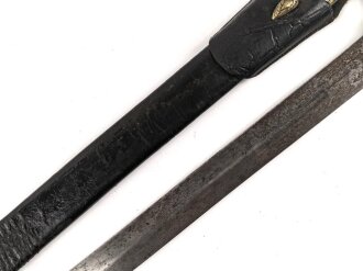Großbritannien, Drummer Sword für Royal Marines, Modell 1857 Pattern Mark1, 2 schneidige Klinge mit Mittelgrat, Messinggriff mit Herrschermonogram VR, diverse Stempel und Marken auf dem Griffstück