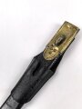 Großbritannien, Drummer Sword für Royal Marines, Modell 1857 Pattern Mark1, 2 schneidige Klinge mit Mittelgrat, Messinggriff mit Herrschermonogram VR, diverse Stempel und Marken auf dem Griffstück