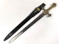 Großbritannien, Drummer Sword für Royal Marines, Modell 1857 Pattern Mark1, 2 schneidige Klinge mit Mittelgrat, Messinggriff mit Herrschermonogram VR, diverse Stempel und Marken auf dem Griffstück