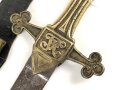 Großbritannien, Drummer Sword für Royal Marines, Modell 1857 Pattern Mark1, 2 schneidige Klinge mit Mittelgrat, Messinggriff mit Herrschermonogram VR, diverse Stempel und Marken auf dem Griffstück