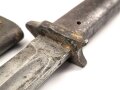 1.Weltkrieg, Aushilfsseitengewehr Typ EB33  ( nach Carter ) sogenannter badischer Typ  mit gegossenem Ganzstahlgriff und Reinigungsöffnung, Scheide Originallack