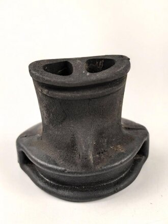 Mundstück für Gasmaskenfilter Wehrmacht, spätes Stück, wird direkt auf den Gasmaskenfilter aufgeschraubt. Selten, Gummi angetrocknet