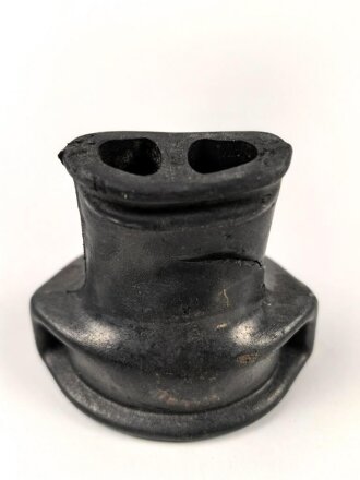 Mundstück für Gasmaskenfilter Wehrmacht, spätes Stück, wird direkt auf den Gasmaskenfilter aufgeschraubt. Selten, Gummi angetrocknet