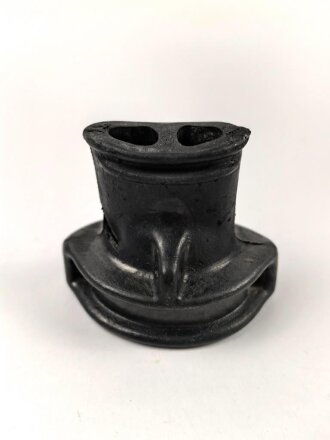 Mundstück für Gasmaskenfilter Wehrmacht, spätes Stück, wird direkt auf den Gasmaskenfilter aufgeschraubt. Selten, Gummi angetrocknet