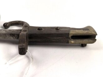 Frankreich, Seitengewehr Gras für Kadetten, sogenanntes  "Scolair-Modell", Klingenspitze vorschriftsmässig abgerundet, Holzgriffschalen, Nummer auf Parierstange, seltenes Stück