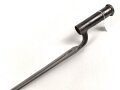 Österreich, Tüllenbajonett, wohl vor 1800, 3-kantklinge mit tiefer Blutrinne , Doppelkopfadler auf Fehlschärfe, lGesamtlänge 55 cm,  Durchmesser Tülle 22 mm verjüngt sich auf 20,5 mm