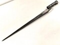 Österreich, Tüllenbajonett, wohl vor 1800, 3-kantklinge mit tiefer Blutrinne , Doppelkopfadler auf Fehlschärfe, lGesamtlänge 55 cm,  Durchmesser Tülle 22 mm verjüngt sich auf 20,5 mm