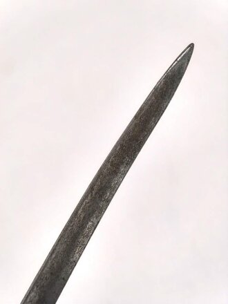 Großbritannien, Tüllenbajonett Modell 1876 vermutlich für Martini Henry  Gesamtlänge 62,5 cm, 3-Kantklinge, Tüllendurchmesser 16mm, Sperring fehlt