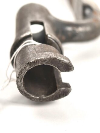 Großbritannien, Tüllenbajonett Modell 1876 vermutlich für Martini Henry  Gesamtlänge 62,5 cm, 3-Kantklinge, Tüllendurchmesser 16mm, Sperring fehlt