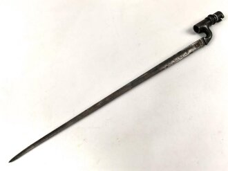 Großbritannien, Tüllenbajonett Modell 1876 vermutlich für Martini Henry  Gesamtlänge 62,5 cm, 3-Kantklinge, Tüllendurchmesser 16mm, Sperring fehlt