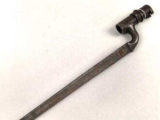 Großbritannien, Tüllenbajonett Modell 1876 vermutlich für Martini Henry  Gesamtlänge 62,5 cm, 3-Kantklinge, Tüllendurchmesser 16mm, Sperring fehlt