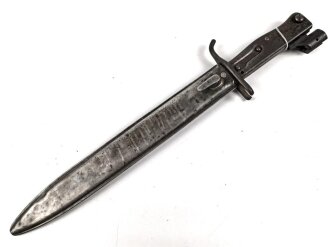 Kaiserreich, 1.Weltkrieg, Aushilfsseitengewehr Typ EB47 ( nach Carter ) mit geprägtem  Ganzstahlgriff , Originallackreste, Klinge mit Hohlkehle,  fag Scheide mit Truppenbezeichnung, Schraube ergänzt,