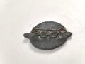 Winterhilfswerk Reichsstrassensammlung, Tag der Wehrmacht, Schwert vor Hakenkreuz mit rundem Eichenlaubkranz