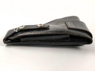 Pistolentasche schwarzes Leder, Alter und Herkunft unbekannt