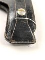 Pistolentasche schwarzes Leder, Alter und Herkunft unbekannt