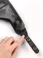 Pistolentasche schwarzes Leder, Alter und Herkunft unbekannt