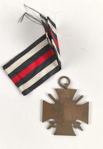 Ehrenkreuz für Frontkämpfer mit Band, Hersteller L.NBG mit Verleihungsurkunde, ausgestellt Angerburg 1935