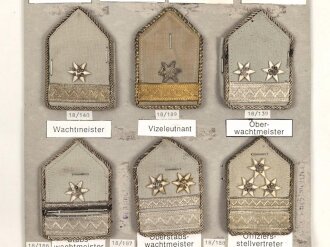 Österreich, Sammlung Rangabzeichen für das Hemd, auf Karton getackert