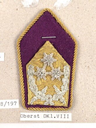 Österreich, Sammlung Rangabzeichen für Offiziere, auf Karton getackert