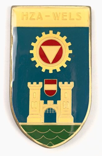 Österreich, Truppenkörperabzeichen "Heereszeuganstalt Wels", Maße 35 x 60mm, Nadel lose dabei