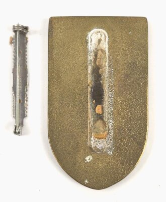 Österreich, Truppenkörperabzeichen "Heereszeuganstalt Wels", Maße 35 x 60mm, Nadel lose dabei