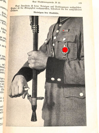 Polizei III.Reich "Waffentechnischer Leitfaden für die Ordnungspolizei" 436 Seiten, datiert 1940, gebraucht