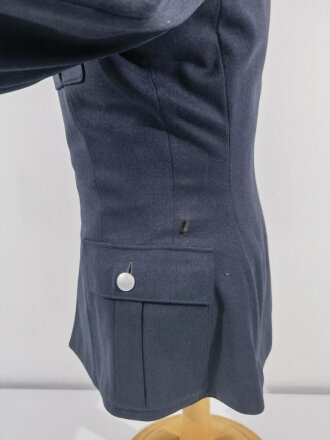 Luftwaffe, Viertaschenrock für einen Oberfeldwebel fliegertechnisches Personal. Alle Effekten Originalvernäht.