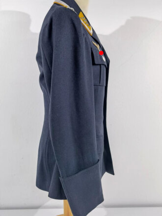 Luftwaffe, Viertaschenrock für einen Oberfeldwebel fliegertechnisches Personal. Alle Effekten Originalvernäht.