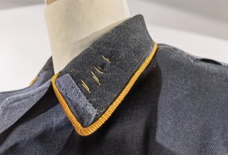Luftwaffe, Viertaschenrock für einen Oberfeldwebel fliegertechnisches Personal. Alle Effekten Originalvernäht.
