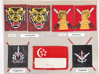Singapur, Sammlung Ärmelabzeichen, auf Karton...