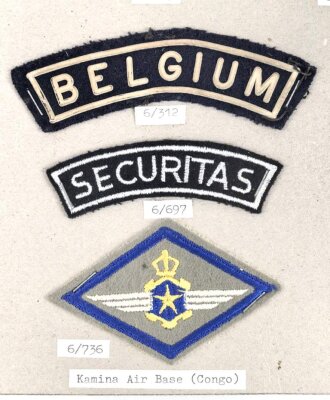 Belgien, Sammlung Ärmelabzeichen Luftwaffe, auf Karton getackert