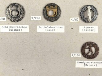 Finnland, Sammlung Armee- Leistungsabzeichen, auf Karton