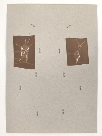 Finnland, Sammlung Abzeichen der Militärpolizei, auf Karton teils getackert