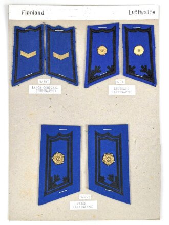 Finnland, Sammlung Rangabzeichen der Luftwaffe, auf Karton getackert
