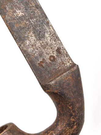 Großbritannien, Tüllenbajonett Modell 1876 vermutlich für Martini Henry  Gesamtlänge 62,5 cm, 3-Kantklinge, Tüllendurchmesser 16mm, ungereinigt