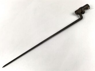 Bayern, Tüllenbajonett Podewils, Dreikantklinge Modell 1858 für Gewehr Podewils , Linder Braunmühl  , ungereinigt, Länge 60,5 cm, Tülleninnendurchmesser ca 20mm,